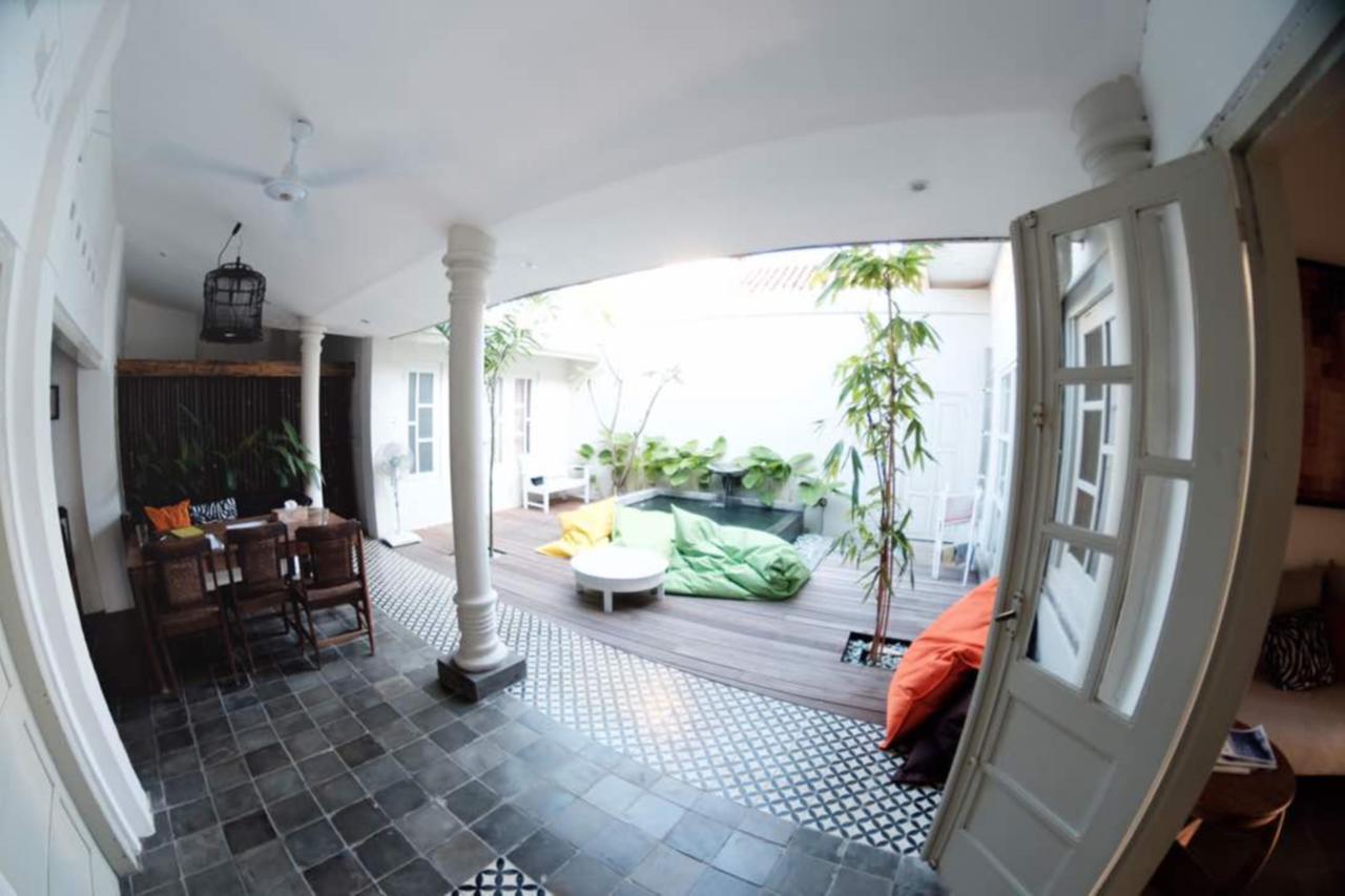 The Patio Yogya Apartment Yogyakarta Exterior photo